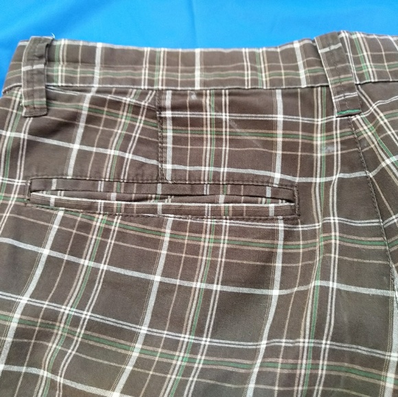 OLD NAVY men's Checked Bermuda Shorts - Picture 5 of 7